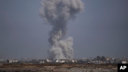 İsrail ordusu havadan ve karadan Gazze saldırılarına devam ediyor. 