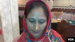 "آئے روز کی بیماری تو اب عمر بھر ساتھ چلنی ہے"۔ ایچ آئی وی پازیٹو مسرت شاہین، جنہیں یہ بیماری اپنے شوہر سے لگی