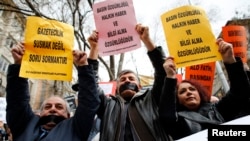 ترکی میں صحافی زیادہ صحافتی آزادیوں کے حق میں مظاہرہ کر رہے ہیں۔ فائل فوٹو
